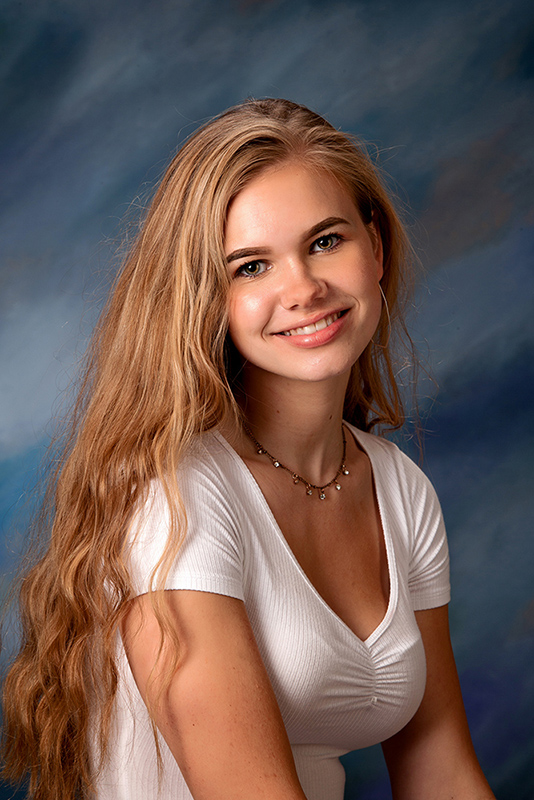 Traditional Senior Pose